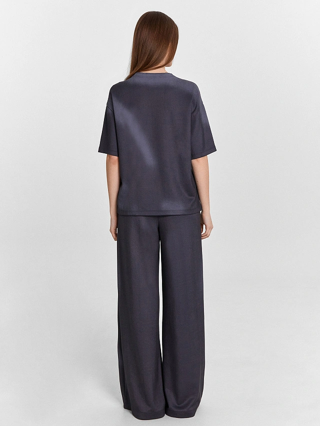 Комплект женский графитовый: брюки и футболка - 2