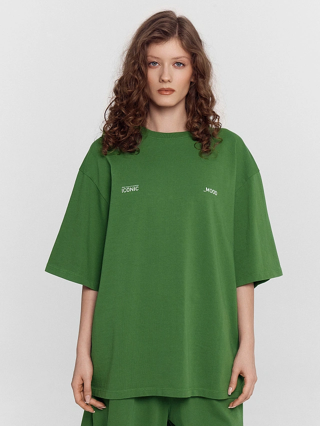 Комплект женский зеленый: шорты и футболка с надписью "iconic _mood" - 3