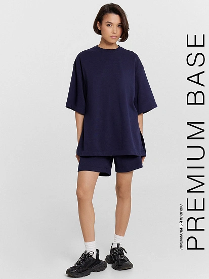 картинка Комплект женский синий: футболка и шорты от магазина стильной одежды Mark Formelle