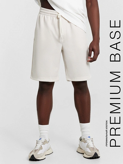 картинка Шорты мужские кремовые от магазина мужской одежды Mark Formelle