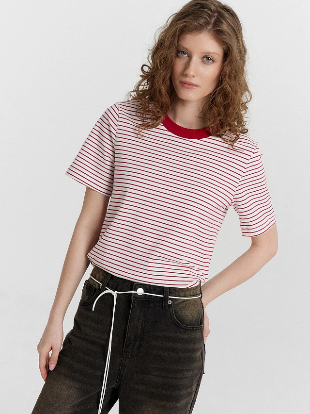 Футболка женская в красную полоску - 5