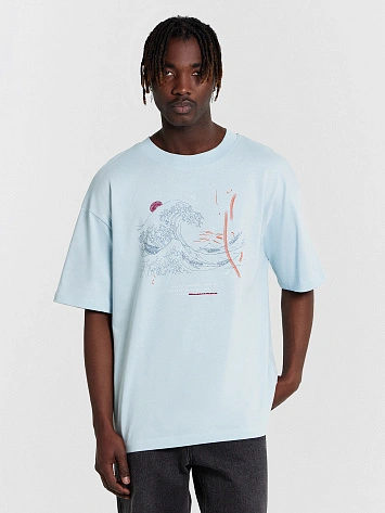 Футболка мужская голубая с принтом