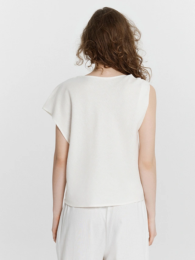 Топ женский молочный - 2