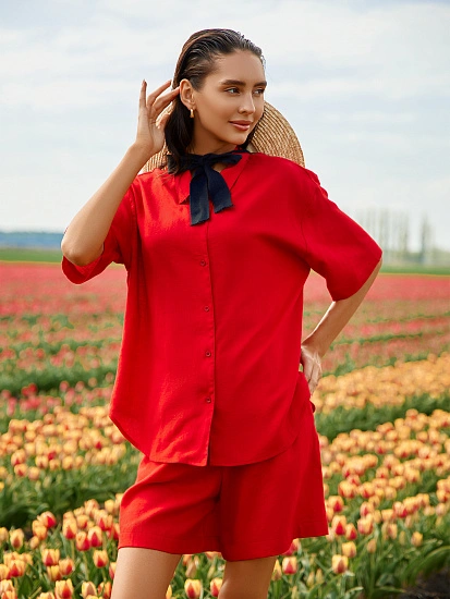 картинка Комплект женский красный: рубашка и шорты от магазина стильной одежды Mark Formelle