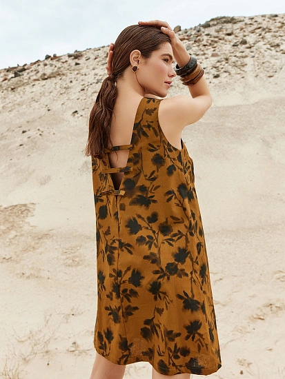 картинка Платье женское хаки с цветочным принтом от магазина стильной одежды Mark Formelle