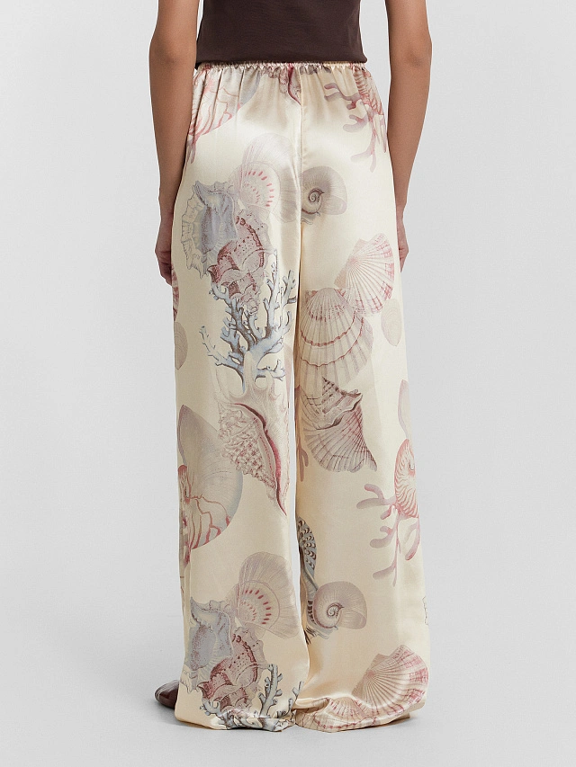 Брюки женские бежевые с принтом "ракушки" - 2