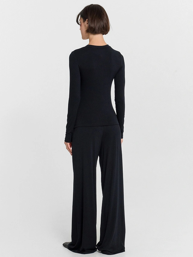 Комплект женский черный: лонгслив и брюки - 2