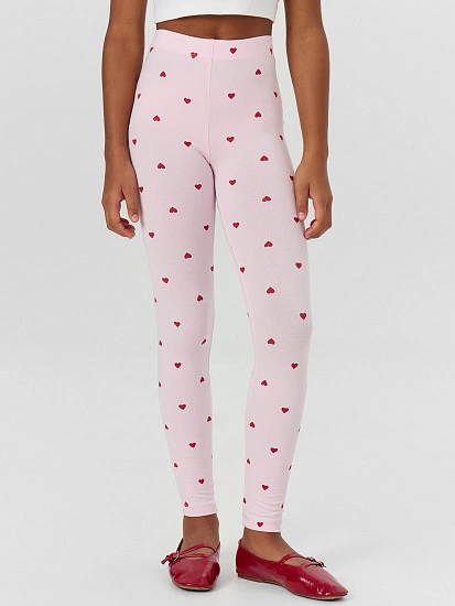 картинка Легинсы для девочек розовые с принтом "сердечки" от известного бренда одежды для девочек Mark Formelle