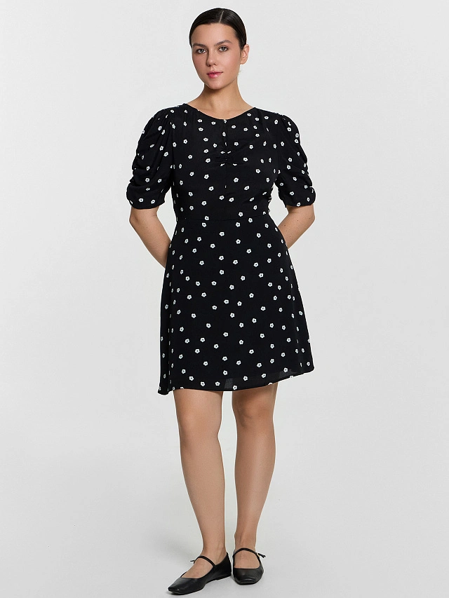 Платье женское черное с цветочным принтом - 2