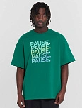 Футболка мужская зеленая с принтом "Pause."