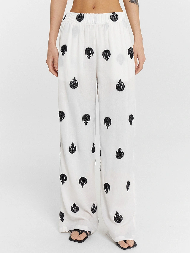 Комплект женский молочный с принтом - 5