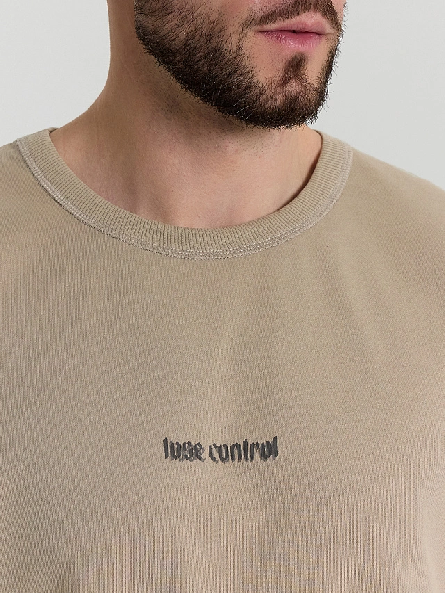 Футболка мужская бежевая с принтом "lose control" - 4