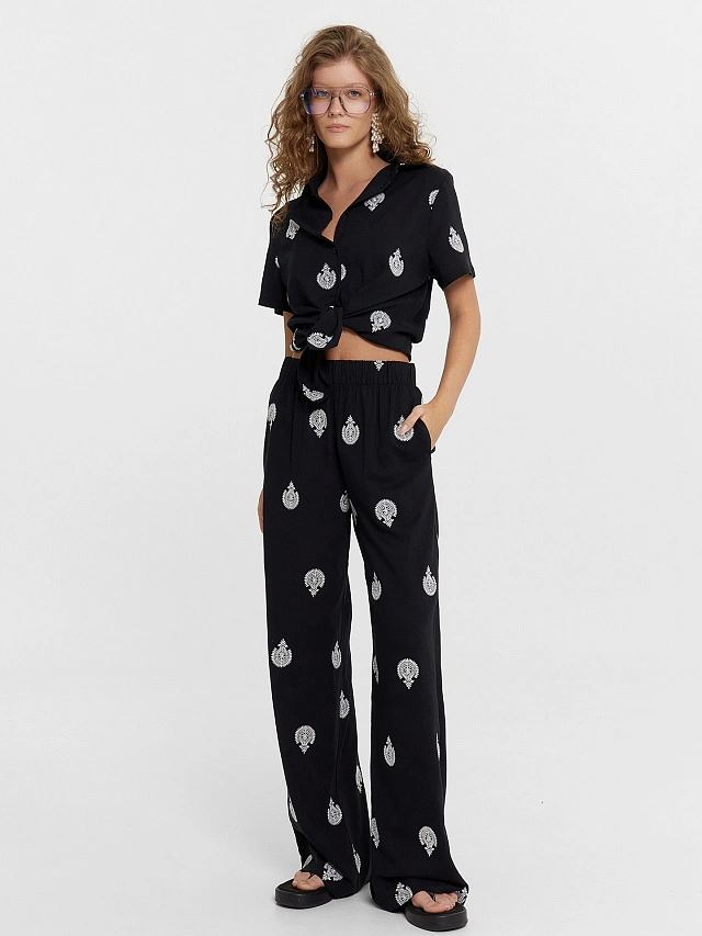 Комплект женский черный с принтом - 8