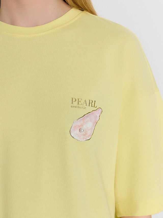 Футболка женская желтая с принтом "Pearl aesthrtic" - 4