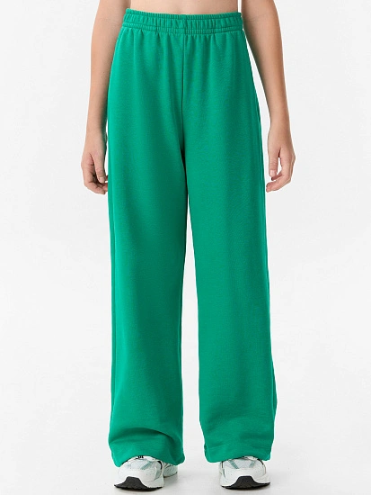 картинка Брюки для девочек зеленые  от известного бренда одежды для девочек Mark Formelle