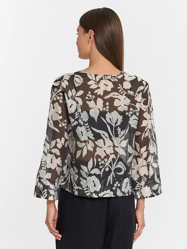 Блузка женская зеленая с цветочным принтом - 2