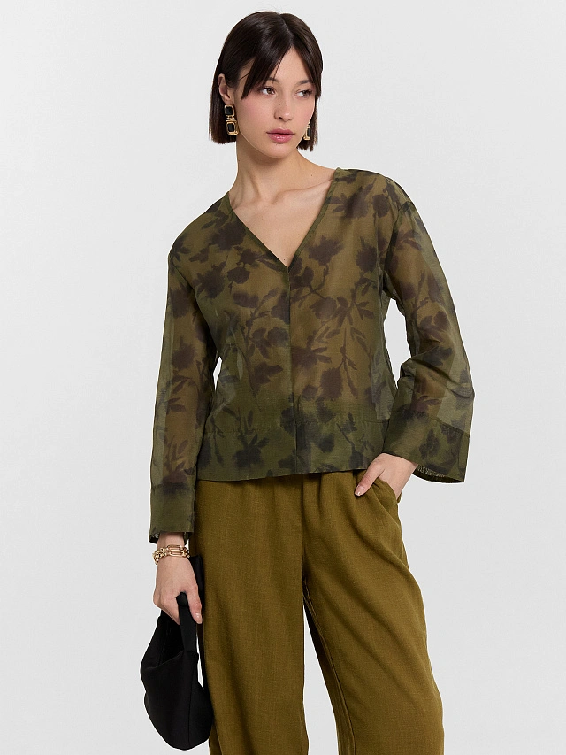 Блузка женская зеленая с цветочным принтом - 5