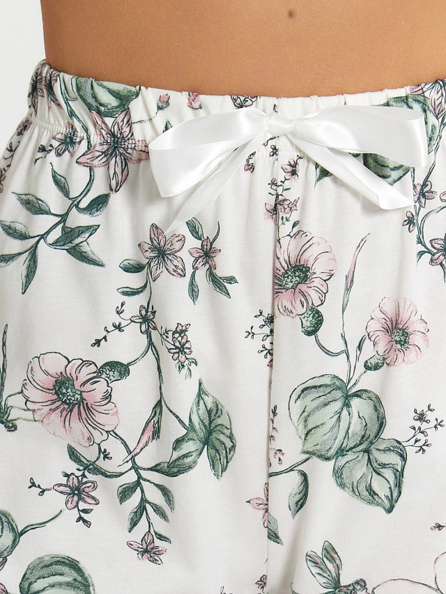 Комплект домашний женский с цветочным принтом: рубашка и шорты - 7