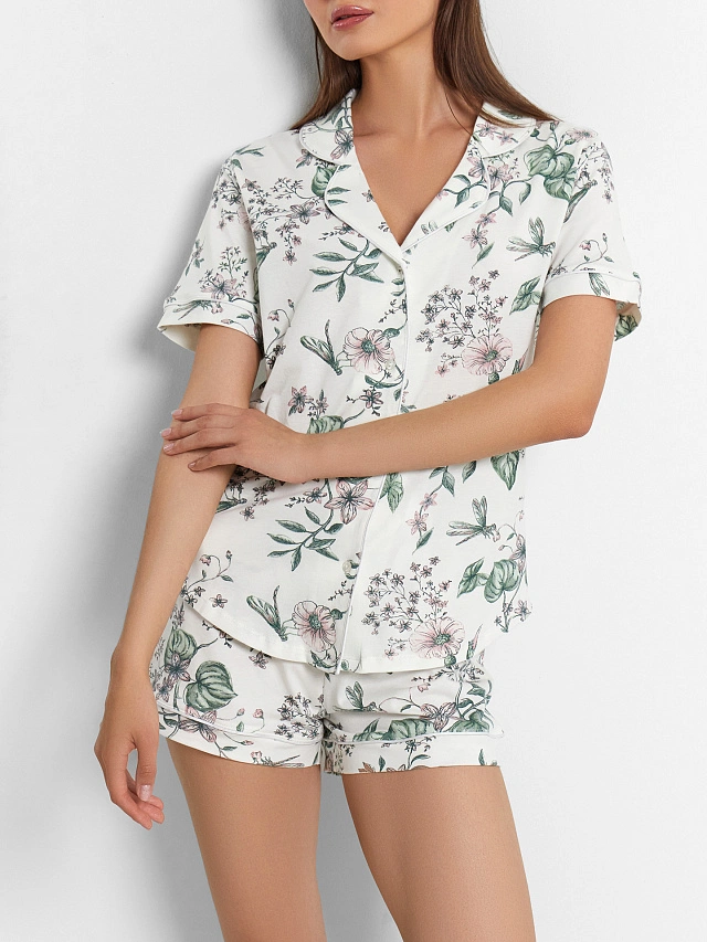 Комплект домашний женский с цветочным принтом: рубашка и шорты - 9