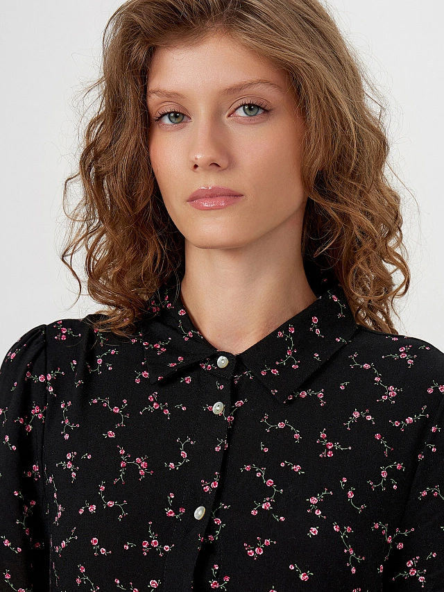 Платье женское черное с цветочным принтом - 3