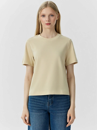картинка Футболка женская бежевая от магазина стильной одежды Mark Formelle
