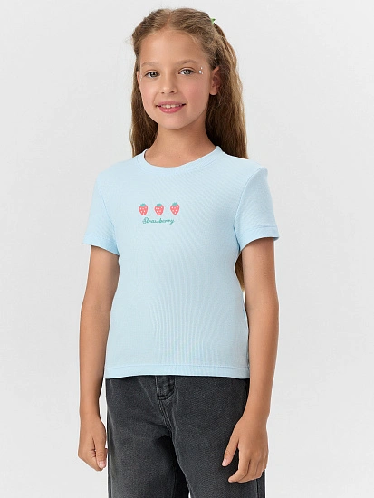картинка Футболка для девочек голубая с принтом "Strawberry" от известного бренда одежды для девочек Mark Formelle