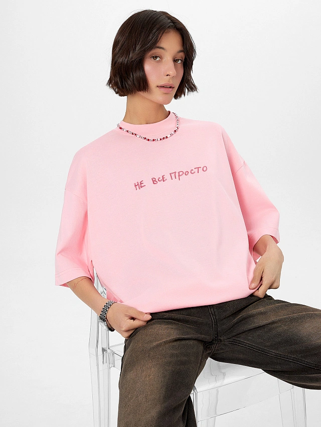 Футболка женская розовая с вышивкой "не все просто" - 7