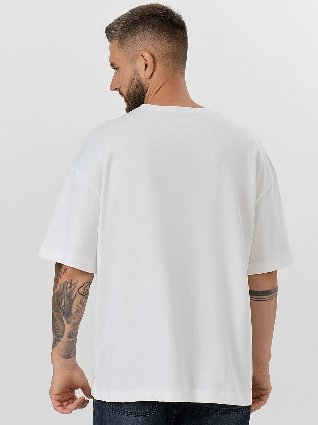 Футболка мужская белая с принтом - 3