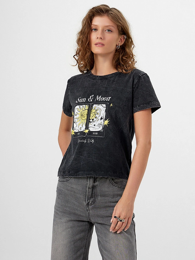 Футболка женская черная с принтом "Sun & Moon" - 8