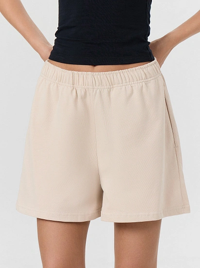 картинка Шорты женские бежевые  от магазина стильной одежды Mark Formelle