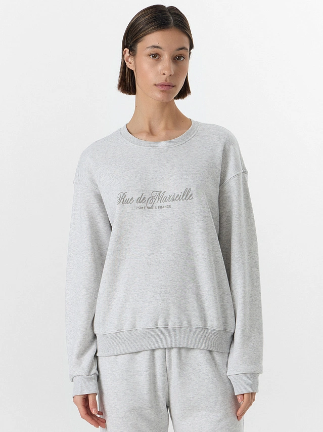 Свитшот женский серый с принтом - 2