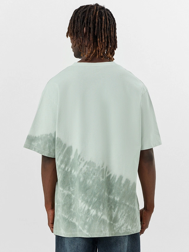 Футболка мужская салатовая с принтом и надписью "washed up by the waves" - 3