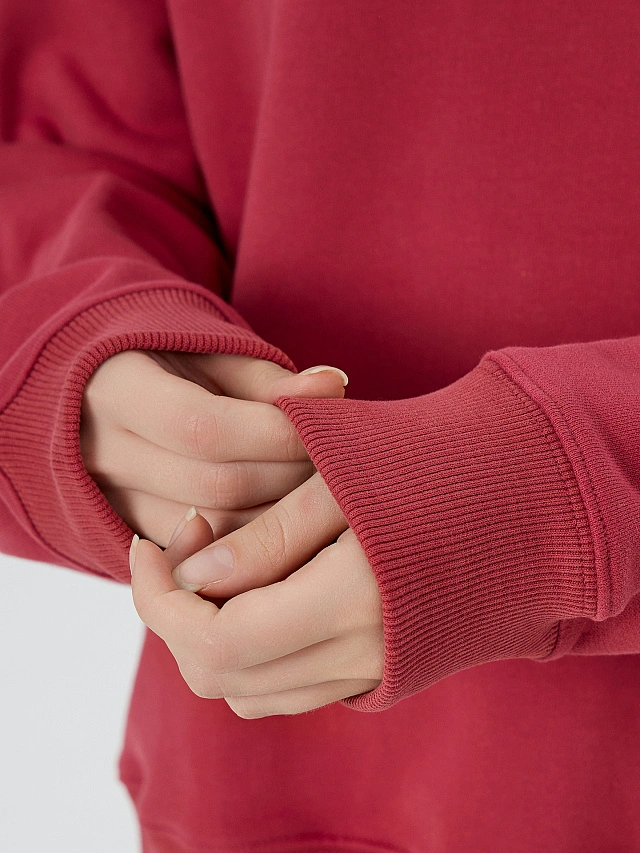 Свитшот женский красный с надписью "Wild west spirit" - 9