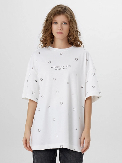 картинка Футболка женская белая с надписью "Happiness blooms where the sun shines" от магазина стильной одежды Mark Formelle