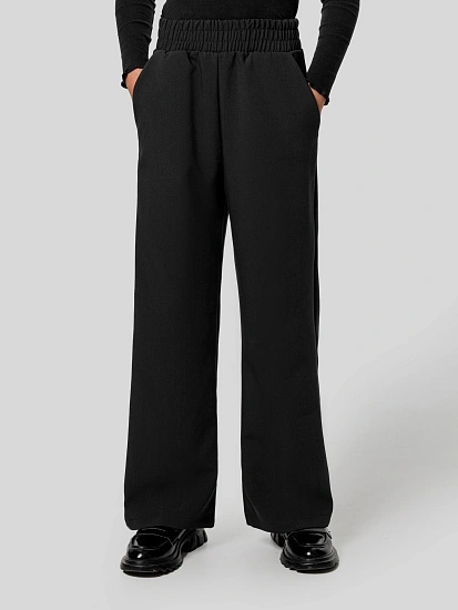 картинка Брюки для девочек черные от известного бренда одежды для девочек Mark Formelle