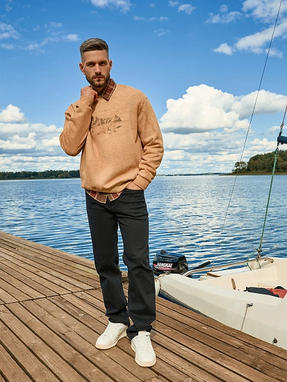 картинка Свитшот мужской бежевый с обработкой эйсид от магазина мужской одежды Mark Formelle