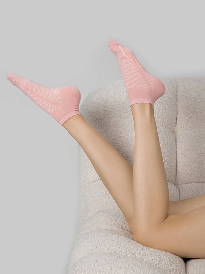 картинка Носки женские розовые от магазина стильной одежды Mark Formelle