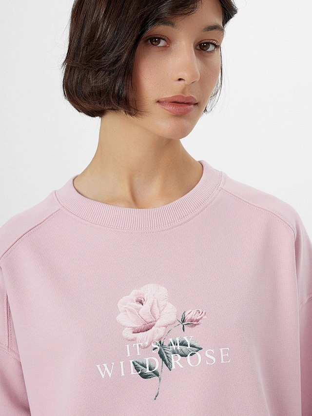 Свитшот женский розовый с принтом и надписью "it's my wild rose" - 5