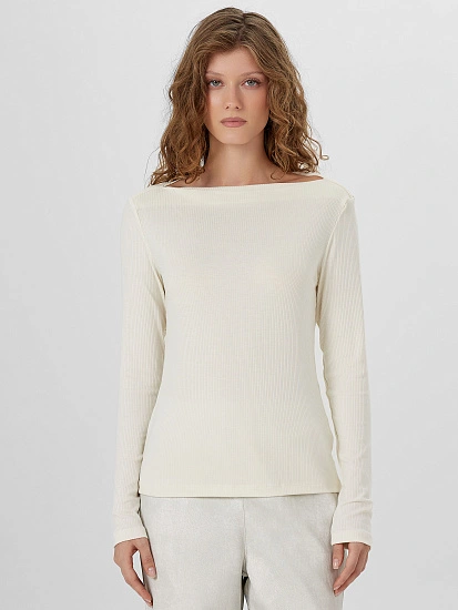 картинка Лонгслив женский молочный от магазина стильной одежды Mark Formelle