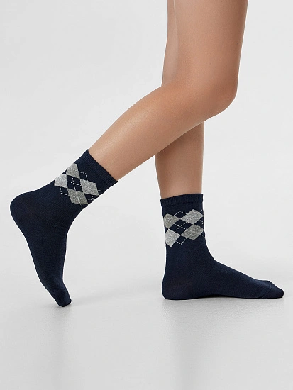 картинка Носки детские синие с рисунком в виде ромбиков от известного бренда одежды для девочек Mark Formelle
