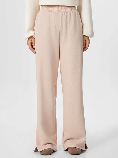 картинка Брюки женские бежевые от магазина стильной одежды Mark Formelle