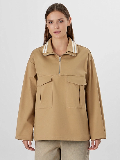 картинка Анорак женский бежевый от магазина стильной одежды Mark Formelle