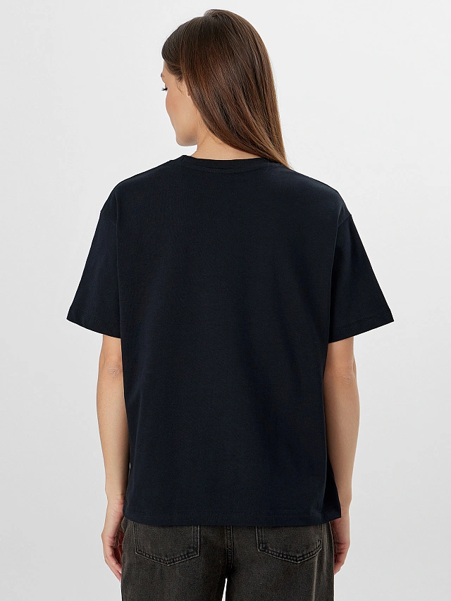 Футболка женская черная с надписью "Люмос максима" - 3