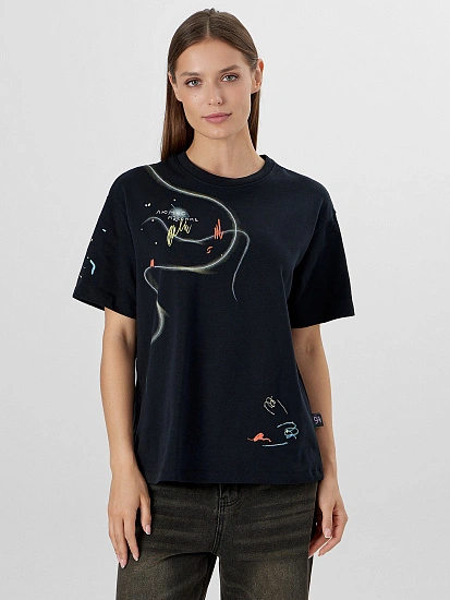 картинка Футболка женская новогодняя черная с надписью "Люмос максима" от магазина стильной одежды Mark Formelle