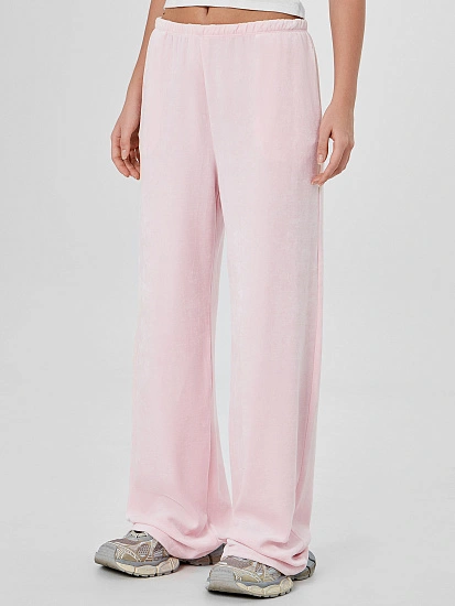 картинка Брюки женские розовые велюровые с надписью "Candy" от магазина стильной одежды Mark Formelle