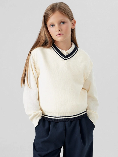 картинка ЖИЛЕТ СПОРТИВНЫЙ ДЛЯ ДЕВОЧЕК от известного бренда одежды для девочек Mark Formelle