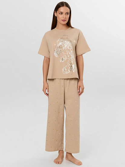 картинка Комплект домашний женский бежевый с надписью "time to shine" от магазина стильной одежды Mark Formelle