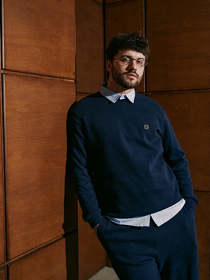 картинка Свитшот мужской сине-черный от магазина мужской одежды Mark Formelle