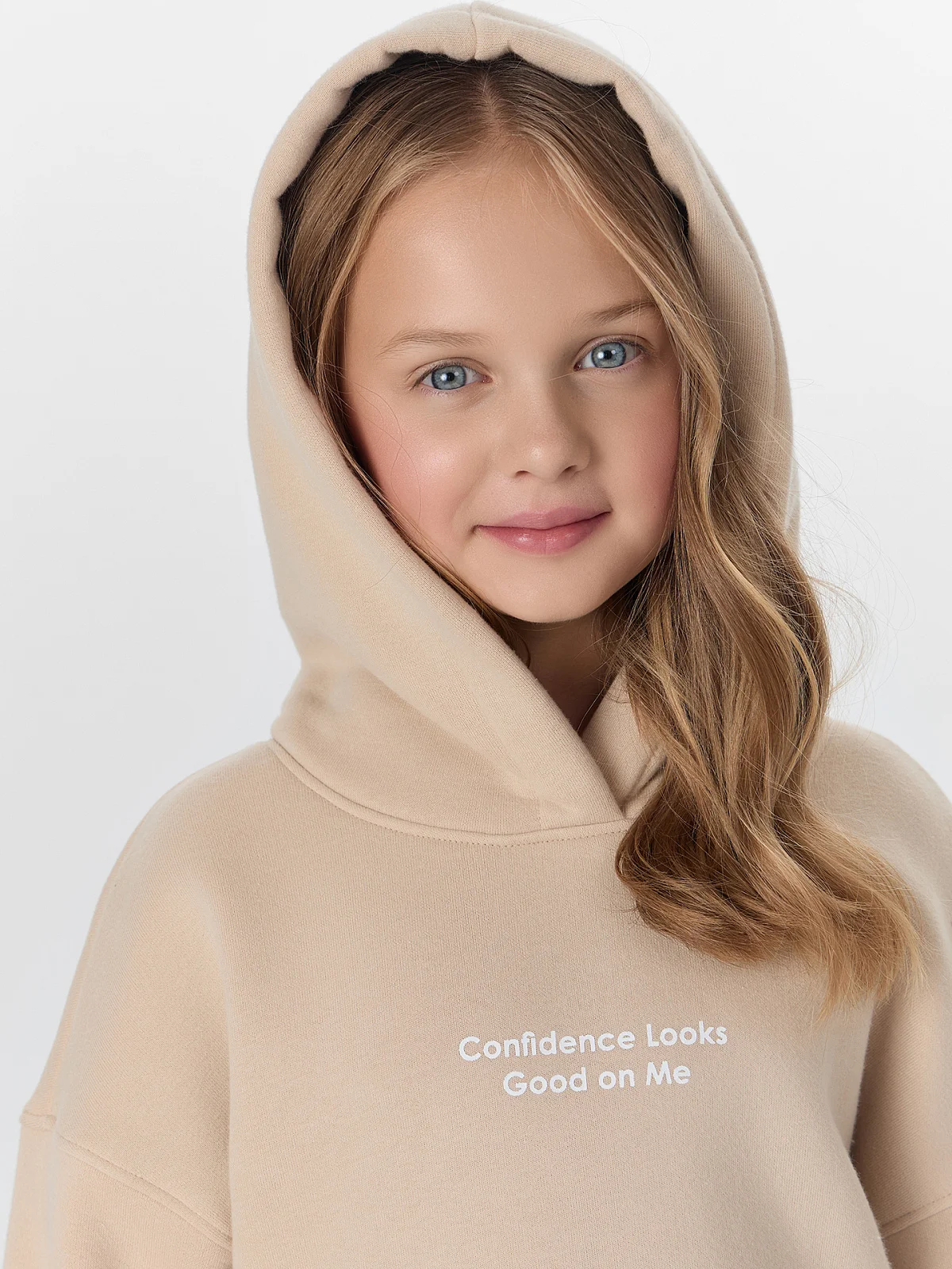 Комплект для девочек бежевый с надписью"Confidence looks..." - 6