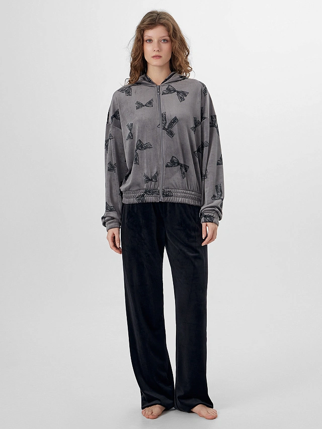 Толстовка женская велюровая серая с узором бантиков - 4